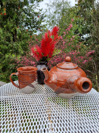 Tea Pot - Mary Valley Mud - Tomimoto Red - Peter Wallace Pottery